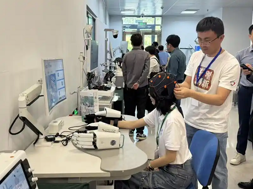 我國首個將腦機接口技術應用于臨床的病房成立，由天壇醫院聯合國內多家科研機構共建